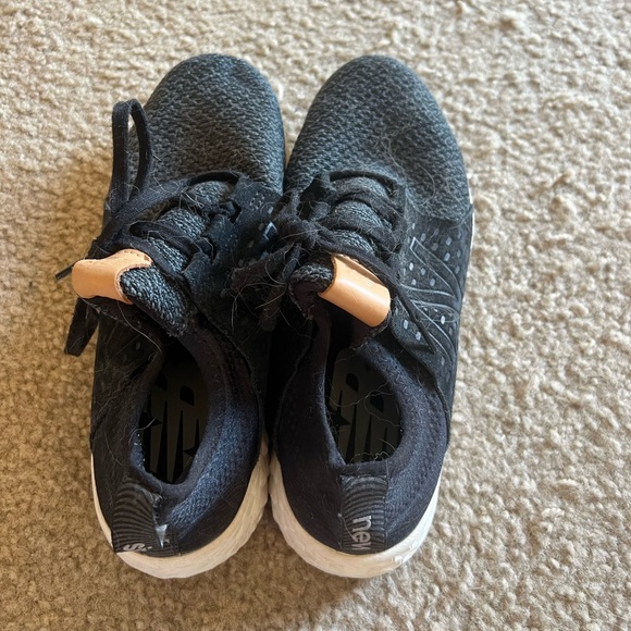 Sneakers - Picture 5 of 7